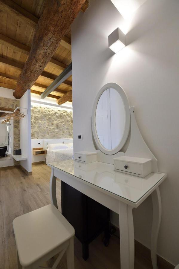 Le Benedettine Affittacamere Relais Fondi Exterior photo